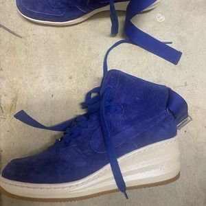 AF1 Nike Wedged Sneakers